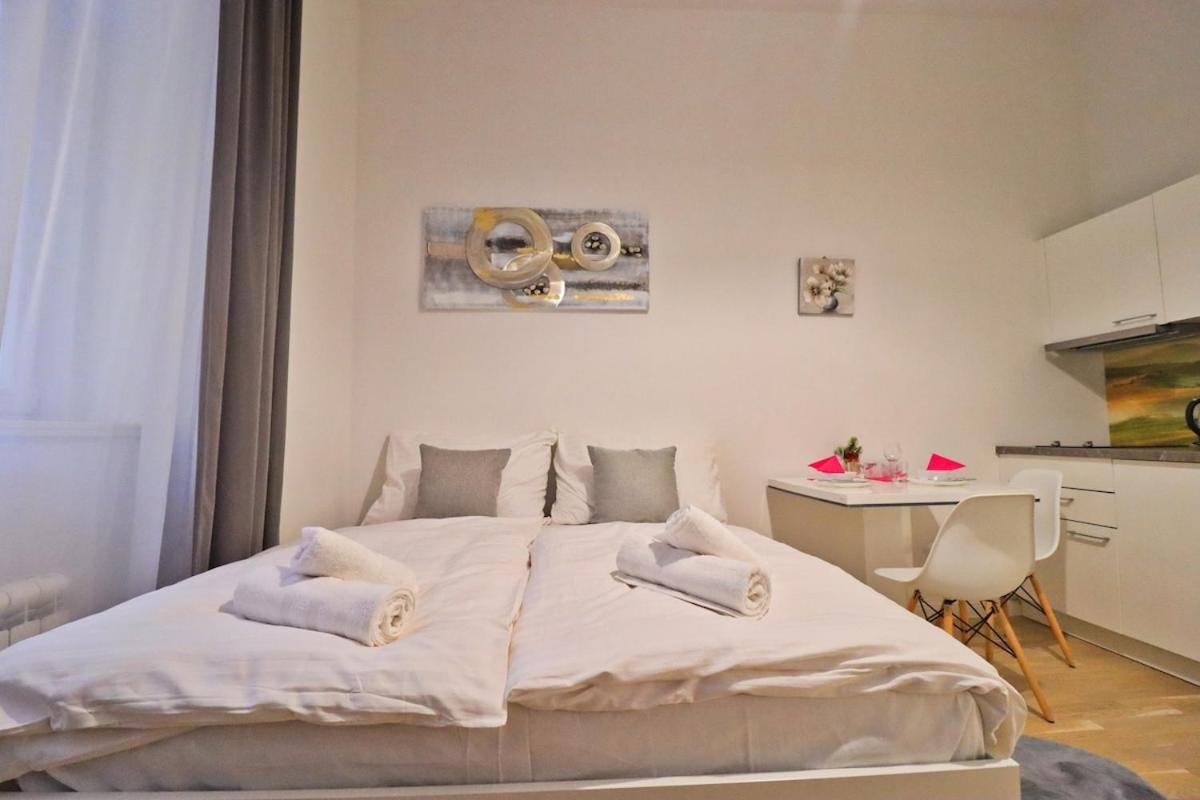 Appartement Modern In The Heart Of